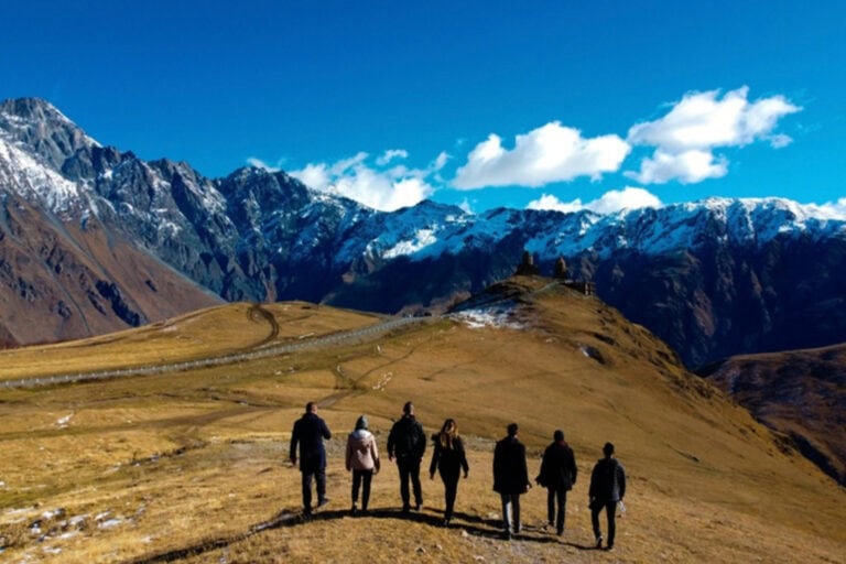Group Travelling: The Complete Guide to Planning a Fun, Stress-Free Trip